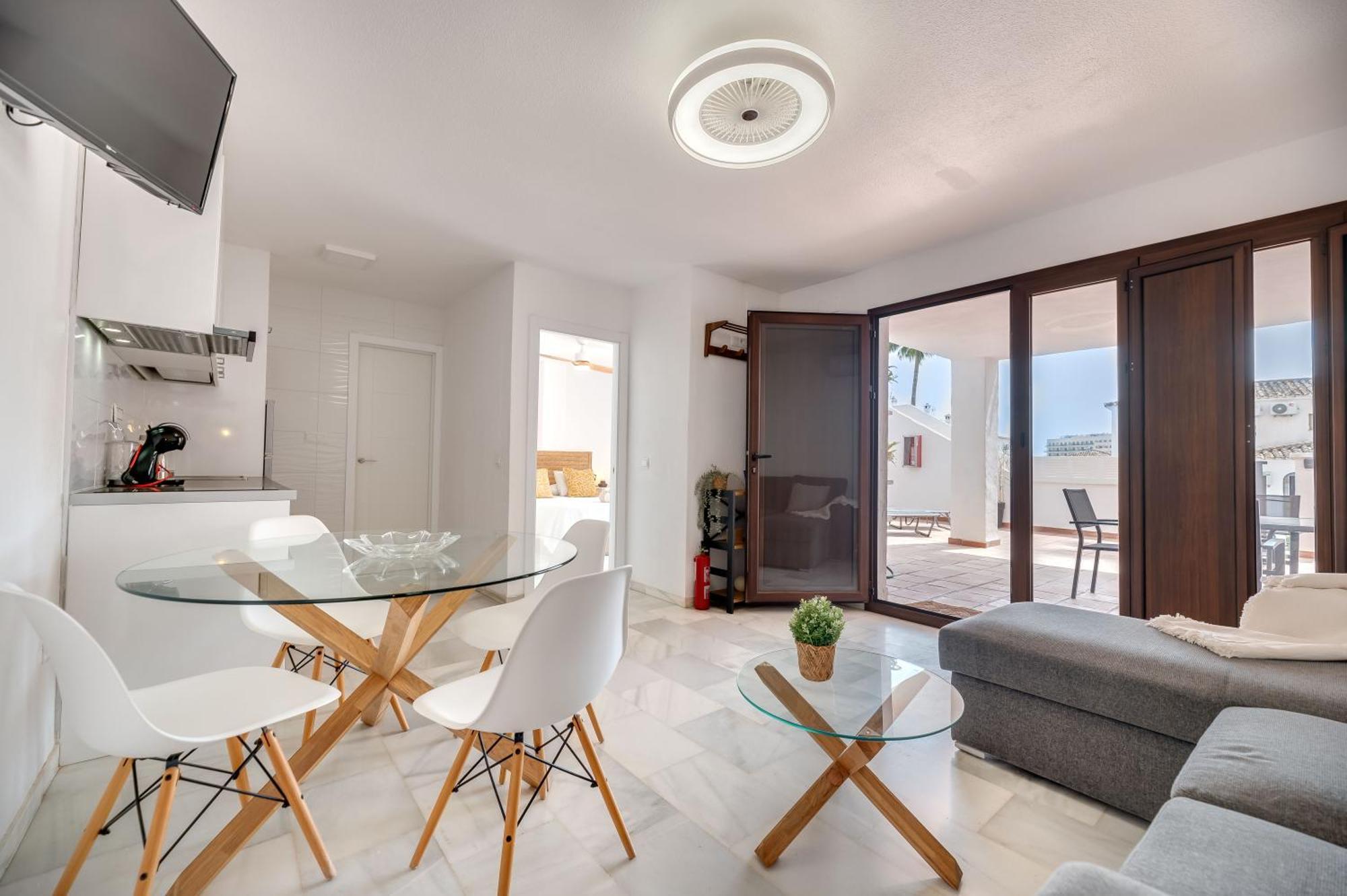 Apartamento Con Amplio Porche Y Bbq เบนัลมาเดนา ภายนอก รูปภาพ