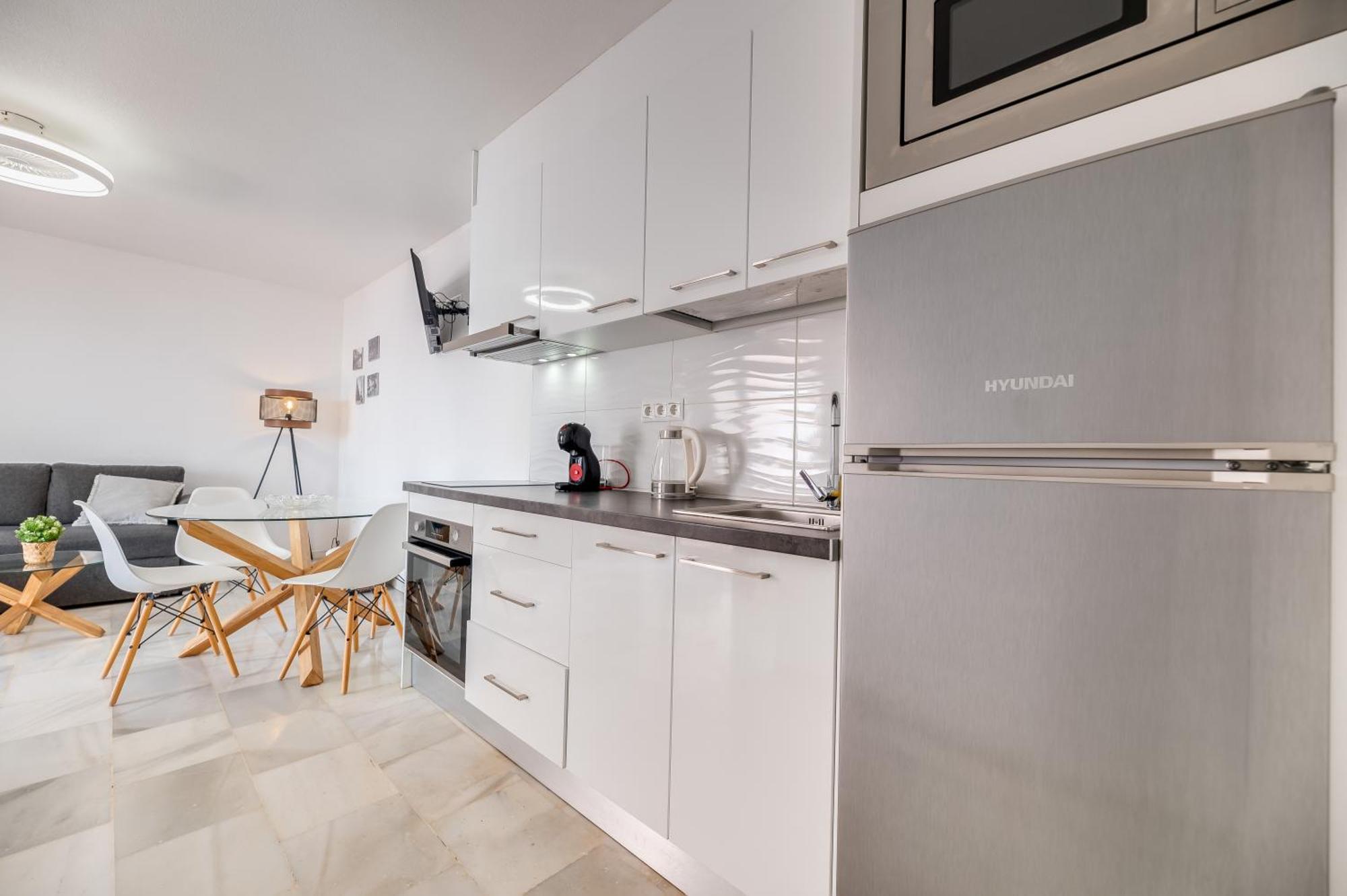 Apartamento Con Amplio Porche Y Bbq เบนัลมาเดนา ภายนอก รูปภาพ
